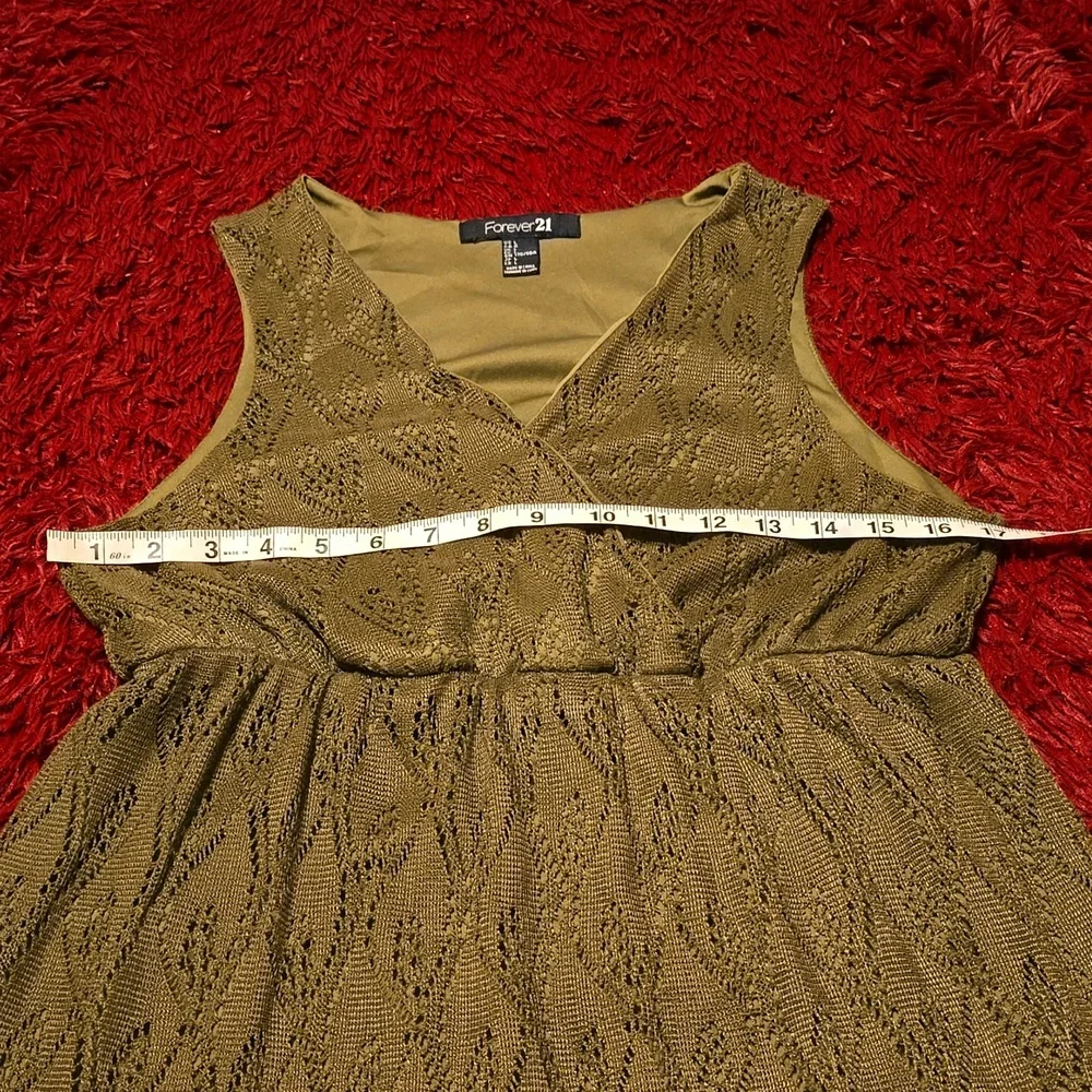 Dress - Picture 7 of 9